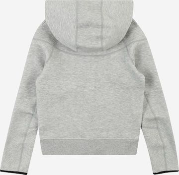 Veste de sport Nike Sportswear en gris