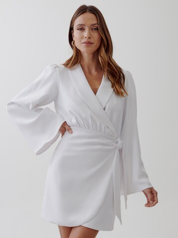 Tussah Dress in White: front