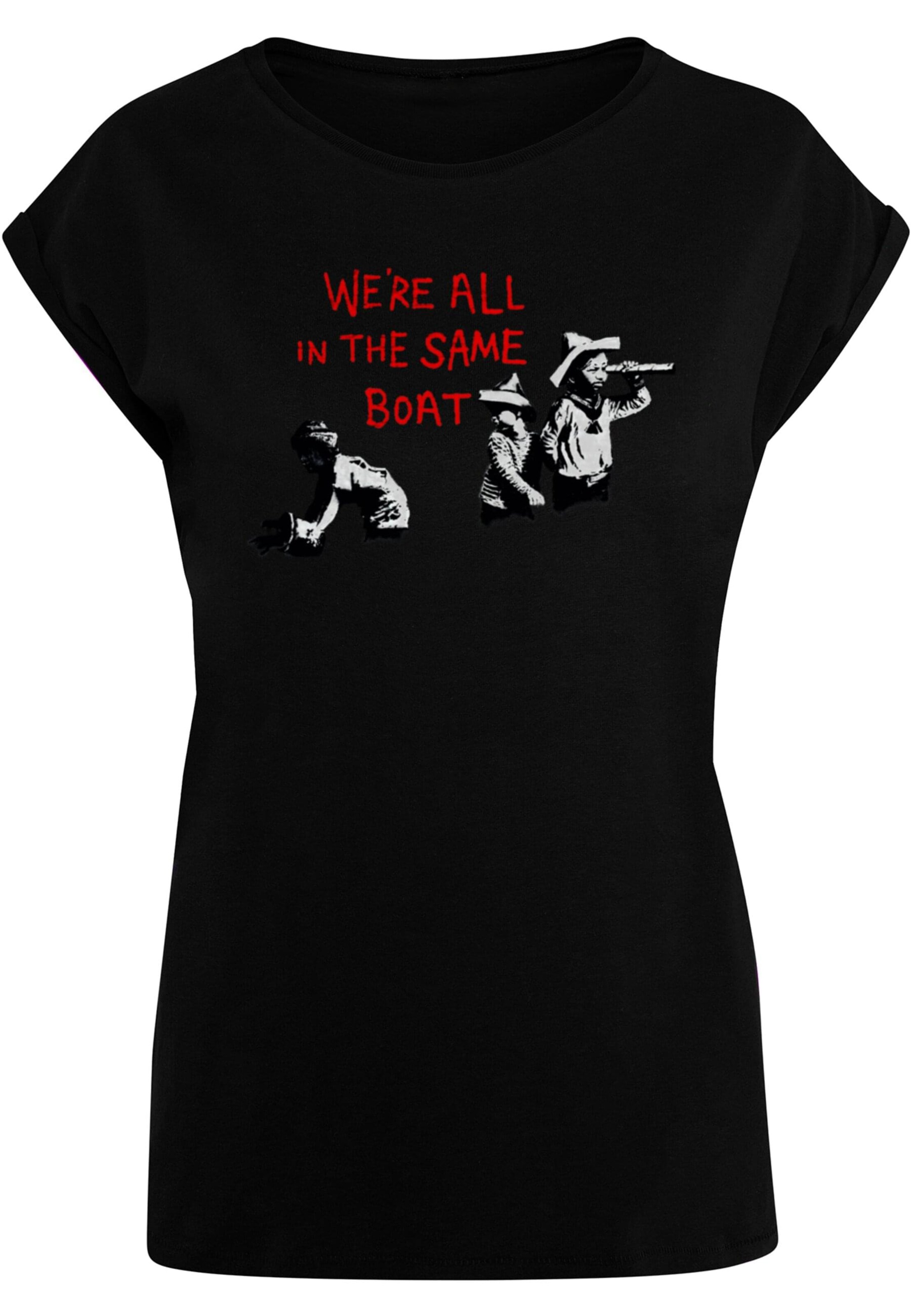 Merchcode Shirt 'Brandalised - In The Same Boat' in Zwart: voorkant