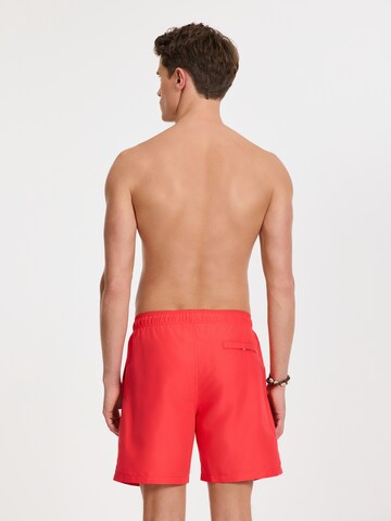 Shorts de bain 'Mike' Shiwi en rouge