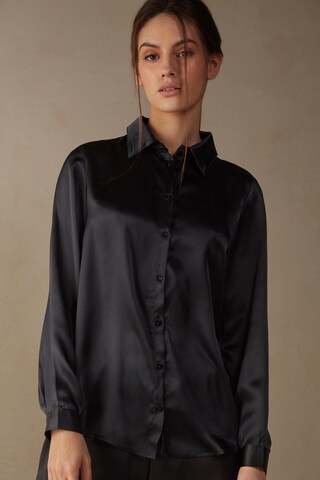 INTIMISSIMI Blouse in Black: front