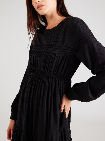 Robe Eight2Nine en noir