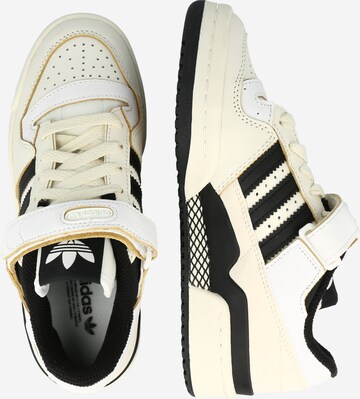 Baskets basses 'Forum 84 Low' ADIDAS ORIGINALS en blanc