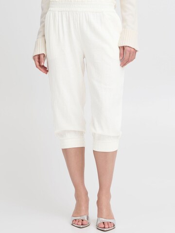 Effilé Pantalon chino ' BYFalakka ' b.young en blanc