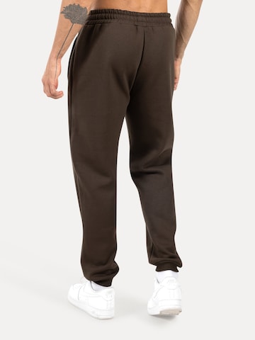 Smilodox Tapered Trousers ' Rayk ' in Brown