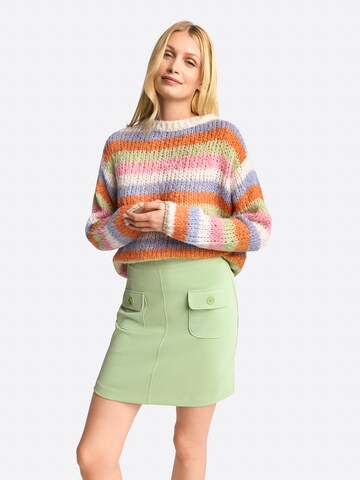 Rich & Royal - Falda en verde: frente