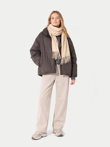 Écharpe 'Unisex Cashmere Fringed Scarf' GOBI Cashmere en beige : devant