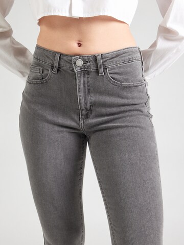 VILA Flared Jeans 'Betty' in Grey