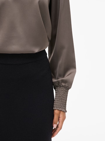 VILA Shirt in Brown