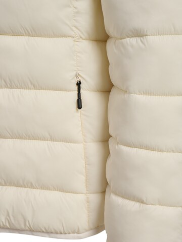 Veste d’hiver Hummel en blanc
