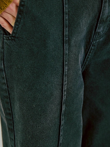 NORR Regular Jeans ' Kenzie ' in Grün