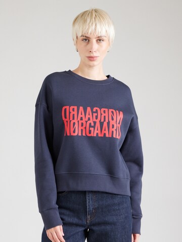 MADS NORGAARD COPENHAGEN Свитшот 'Tilvina' в Синий: спереди