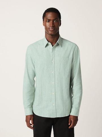 Next Классический крой Рубашка в Зеленый: спереди