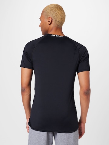 Tricou funcțional de la NIKE pe negru