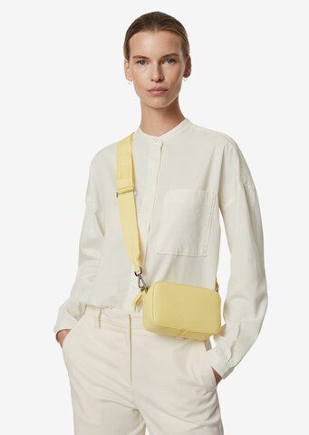Marc O'Polo Crossbody Bag in Yellow: front