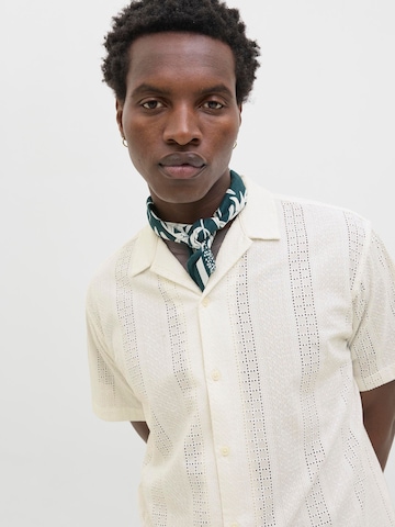 Fit confort Chemise JACK & JONES en blanc
