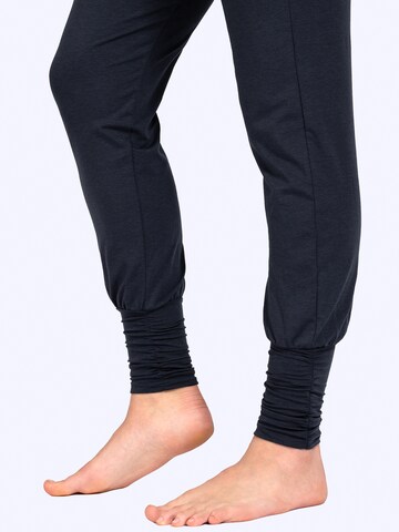 Magadi Regular Workout Pants 'Paula' in Black