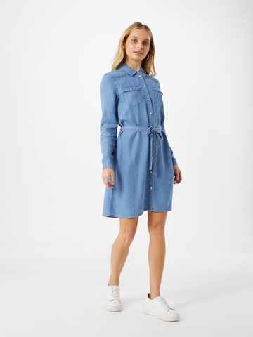 Robe-chemise 'Arabella' ABOUT YOU en bleu : devant