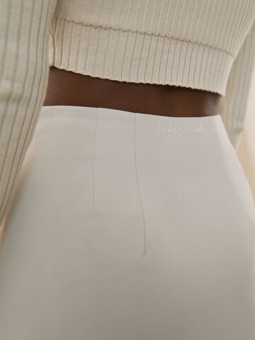 Kendall for ABOUT YOU Skirt 'Dion' in White