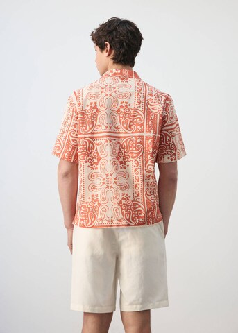 MANGO MAN Comfort Fit Hemd 'Madrasp' in Orange