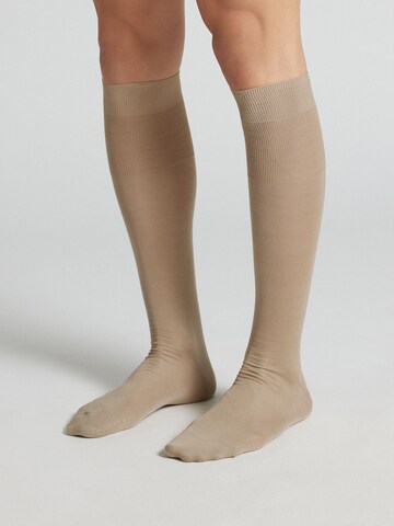 IUMAN Intimissimi Socks in Beige: front