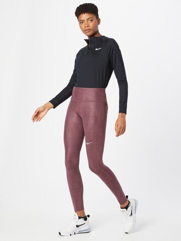 Skinny Pantalon de sport NIKE en rouge