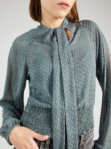 ABOUT YOU Blouse 'Rebecca' in Green