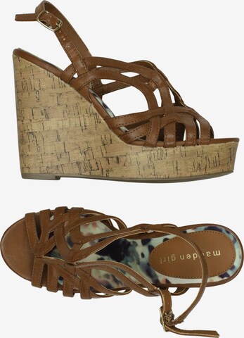 STEVE MADDEN Sandals & High-Heeled Sandals in 35 in Brown: front