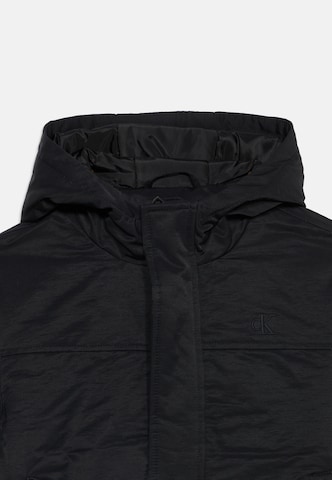 Calvin Klein Jeans - Chaqueta de entretiempo en negro