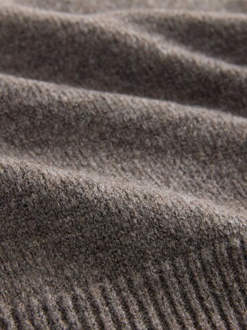 Next Svetr – hnědá