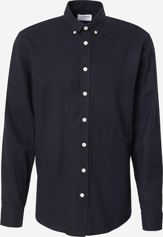 Lindbergh Риза в черно: отпред