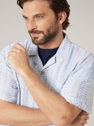 Coupe regular Chemise 'Mio' Deeluxe en bleu