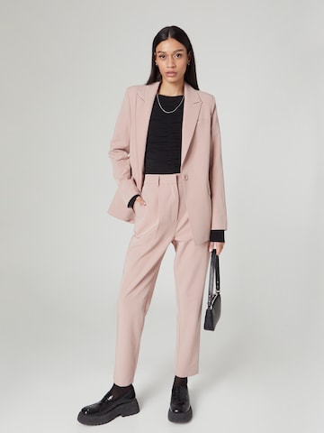 Coupe slim Pantalon à pince 'Pearl' Guido Maria Kretschmer Women en rose