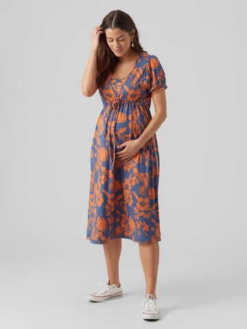 Robe 'Ebbie Tess' MAMALICIOUS en bleu : devant