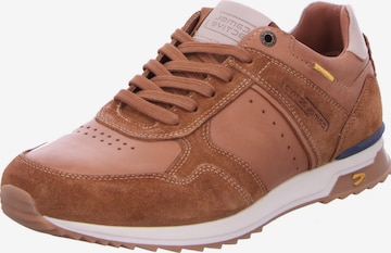 Baskets basses CAMEL ACTIVE en marron : devant