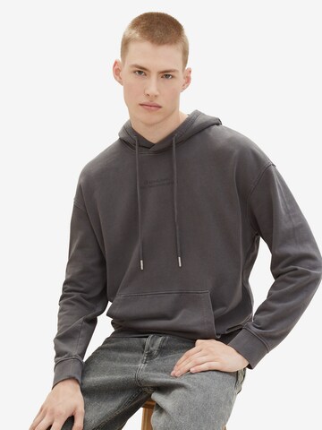 TOM TAILOR DENIM Sweatshirt in Grau