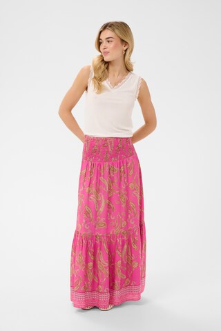 Cream Rock in Pink