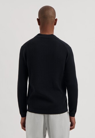 Dstrezzed Tričko 'Kostas' – černá