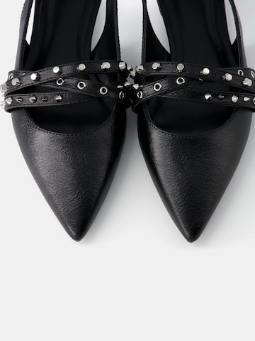 Bershka Strap ballerina in Black