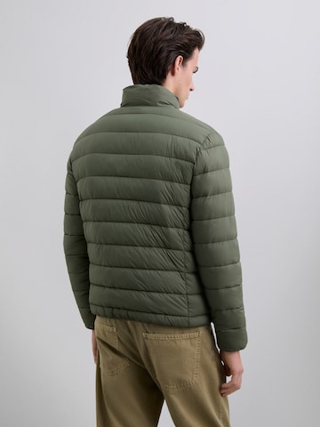 Scalpers Välikausitakki 'New Gstaad' värissä vihreä