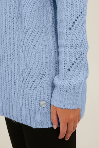 Oxmo Knit Cardigan 'Cle' in Blue