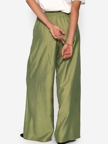 SASSYCLASSY Loose fit Trousers in Green