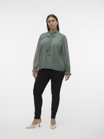 Vero Moda Curve Blouse 'CVIGGA ' in Groen