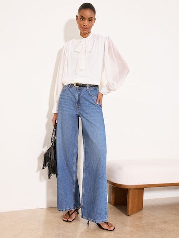 Lipsy Bluse in Weiß