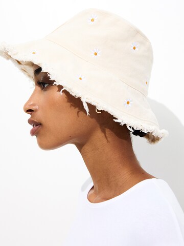 Pull&Bear Hut in Beige