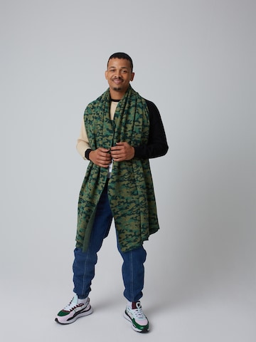 ABOUT YOU x Benny Cristo Scarf 'Tim' in Green