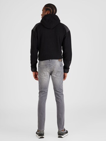 MUSTANG Skinny Jeans 'Frisco' i grå