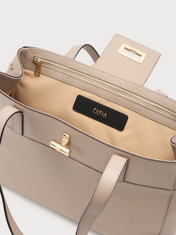 FURLA Τσάντα ώμου 'AMELIA' σε γκρι