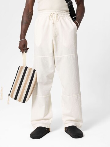 VAMOS CLO Loosefit Byxa 'San Francisco' i beige: framsida