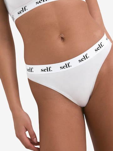 self. Slip in Weiß: Vorderseite